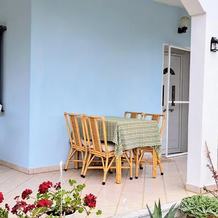 Haus Andreas * Néa Meságkala