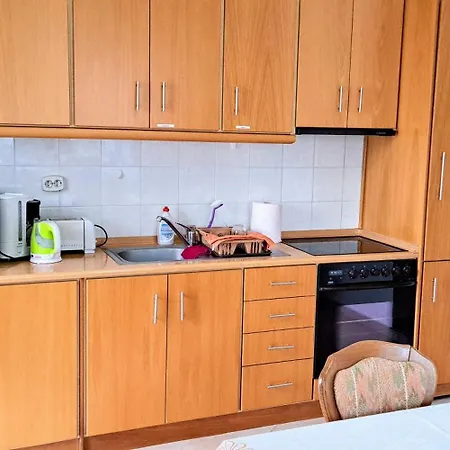 Apartman Haus Andreas Néa Meságkala