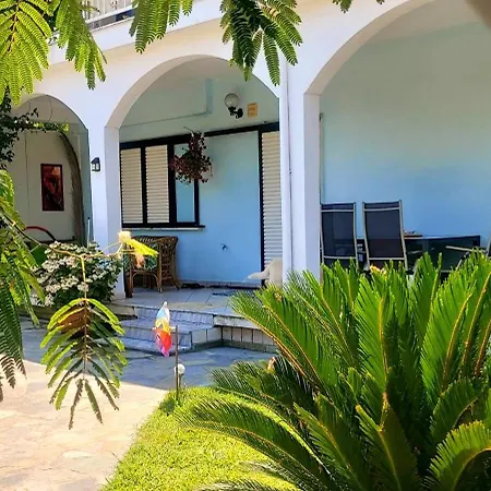 Haus Andreas * Néa Meságkala