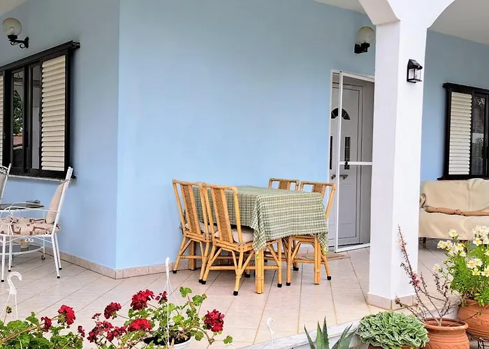 Haus Andreas * Néa Meságkala